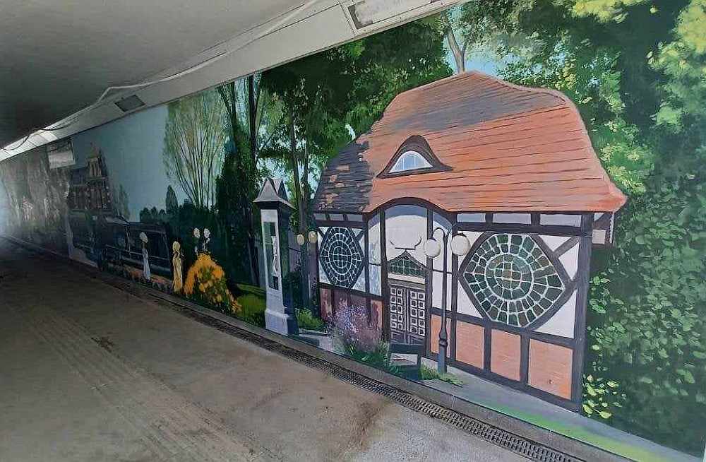 Malowidła w tunelu kolejowym w Goczałkowicach-Zdroju